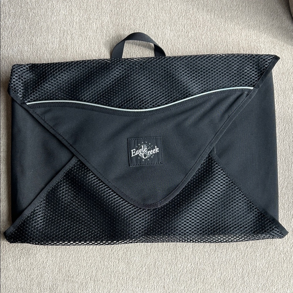 LAST CALL !! 🎉 EAGLE CREEK Black Men's Travel Garment Clothes Packing System